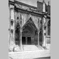 Porche et portail sud. Photo Mas, culture.gouv.fr.jpg